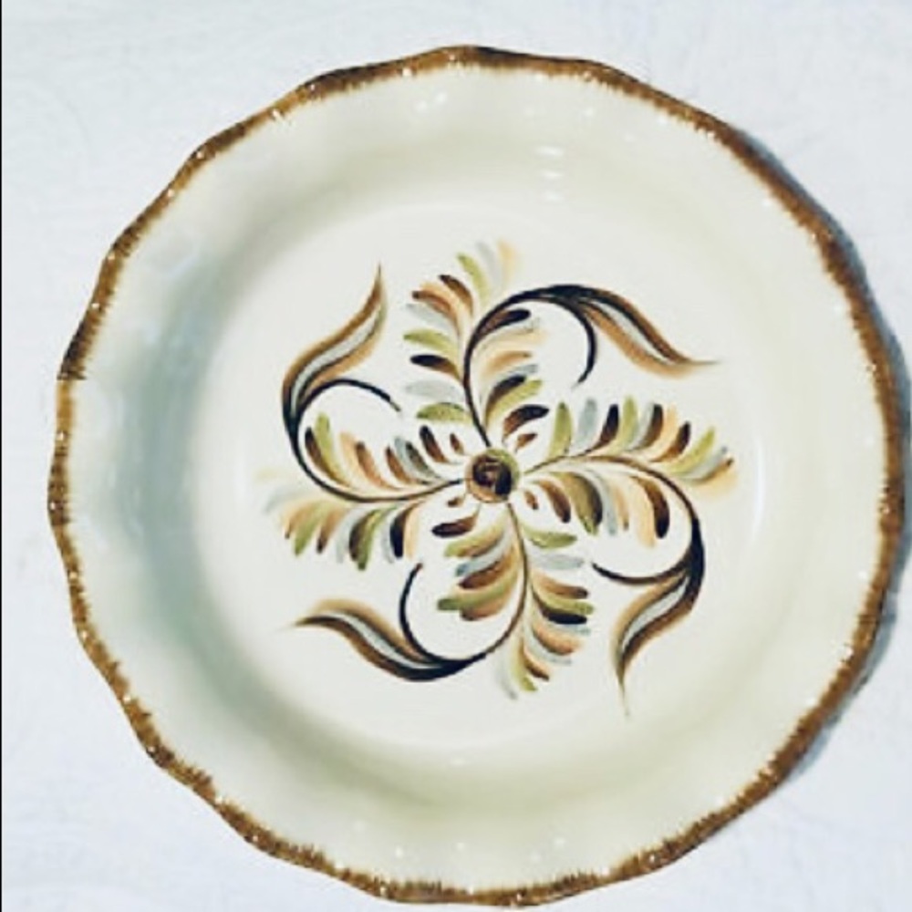 SLAH/WH Alfresco Scalloped Pie Plate EUC